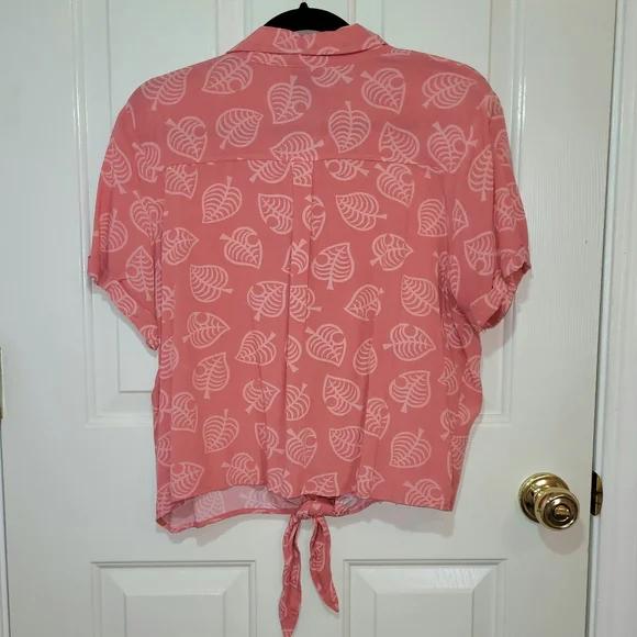 Women's Animal Crossing Shirt - Picture 2 of 5